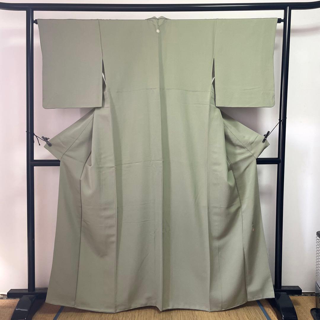 ［ 色無地 ］正絹　乳白みの緑　ちりめん　一つ紋　着物　準礼装　略礼装　作家物