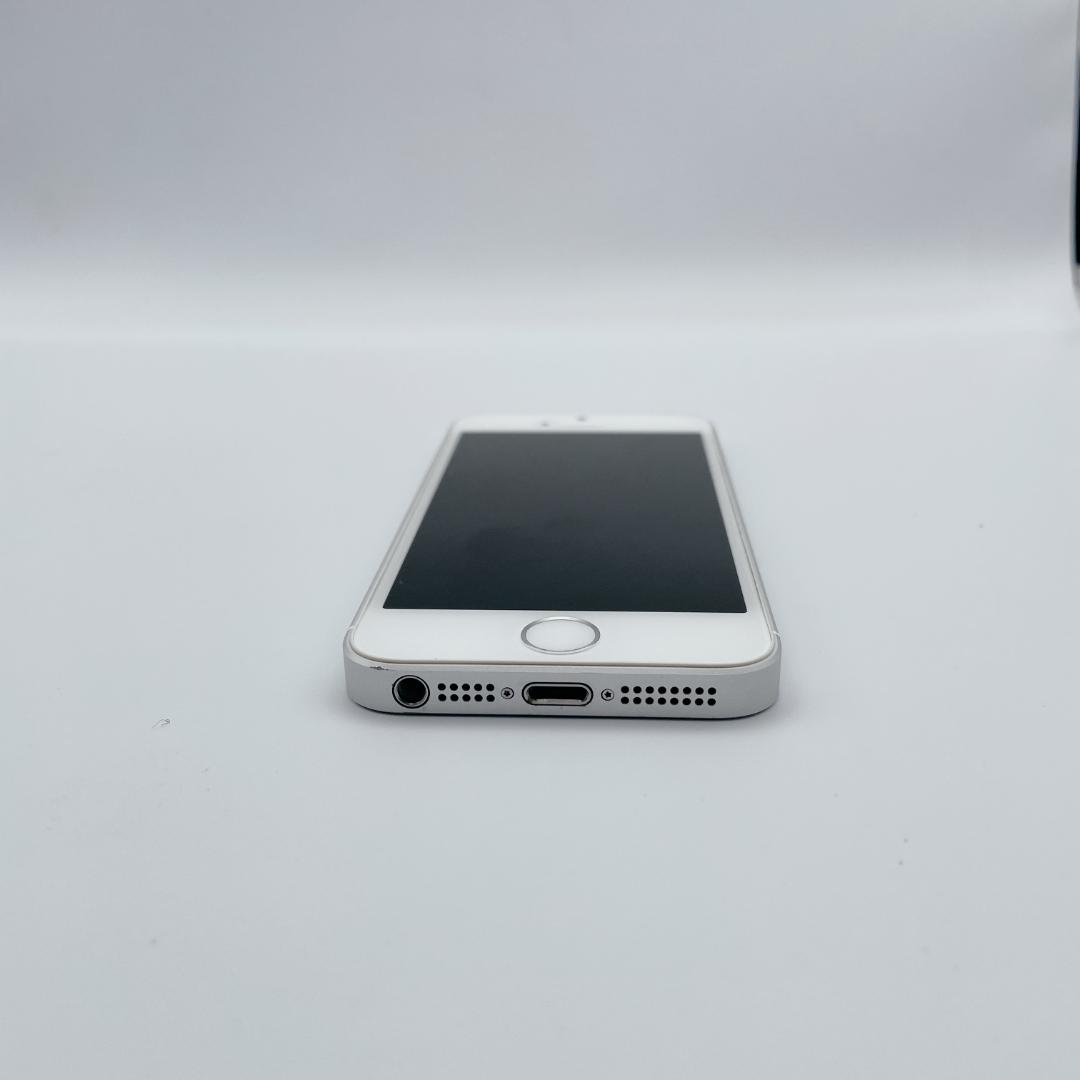 【ほぼ未使用】iPhone SE 16GB SIMフリー A1723 シルバー