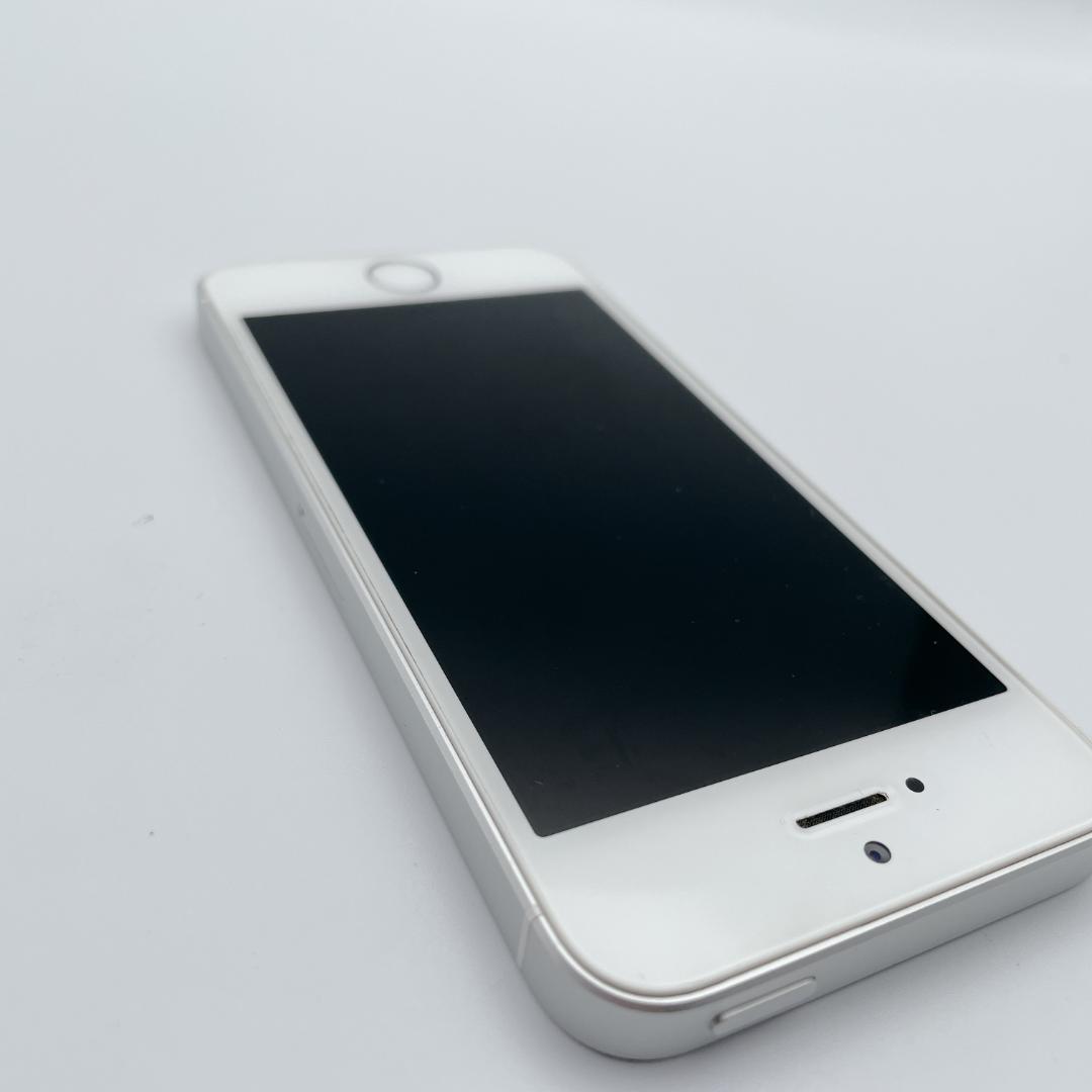 【ほぼ未使用】iPhone SE 16GB SIMフリー A1723 シルバー