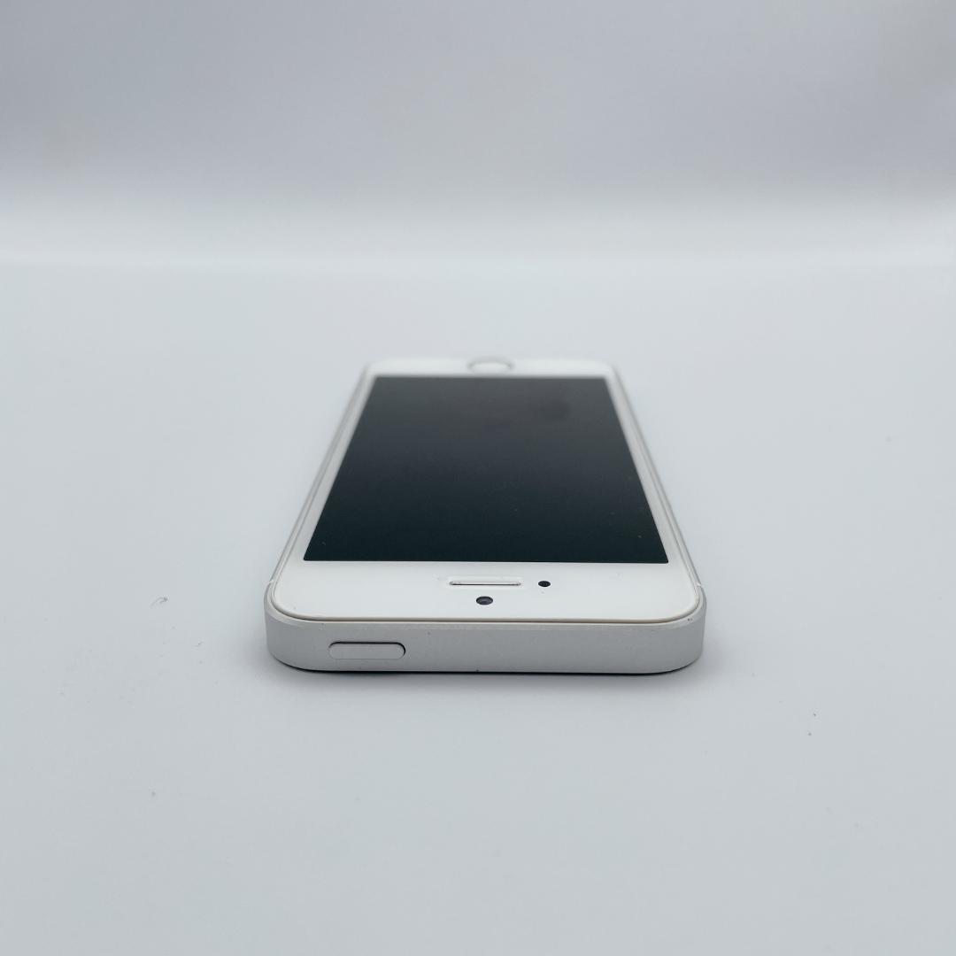 【ほぼ未使用】iPhone SE 16GB SIMフリー A1723 シルバー