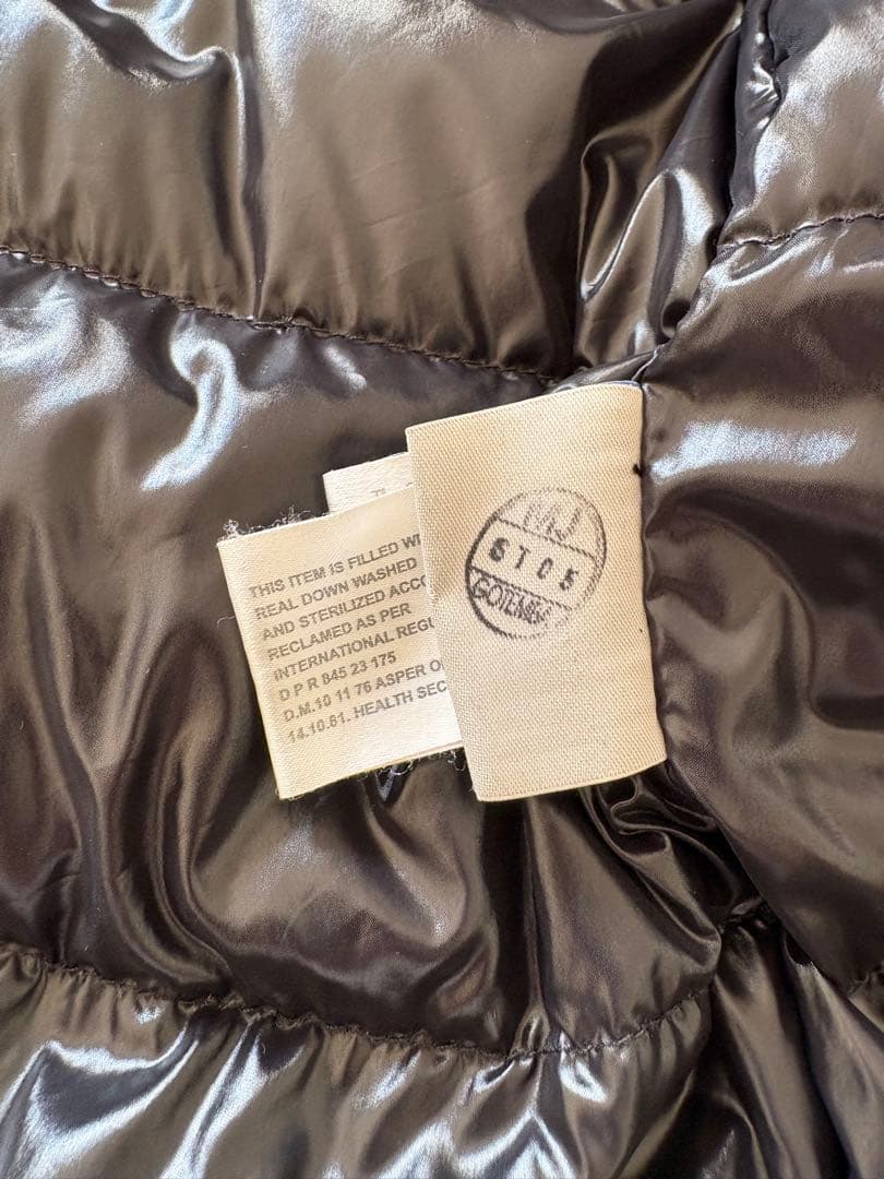 モンクレール　レアなインナーダウン付きウールコート　ダウンショール　ブラック