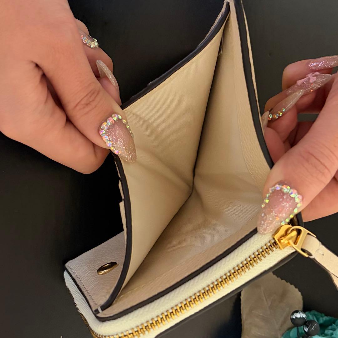 Tory Burch 2つ折り財布 ほぼ未使用