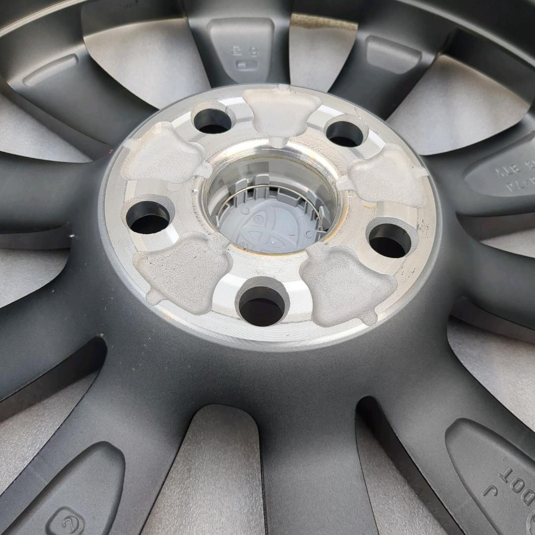 *2（4本で69,000円送料込）８０系ハリアーGグレード純正アルミホイール