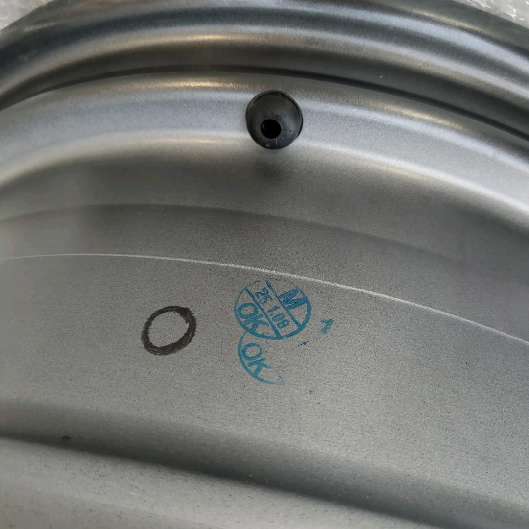 *2（4本で69,000円送料込）８０系ハリアーGグレード純正アルミホイール