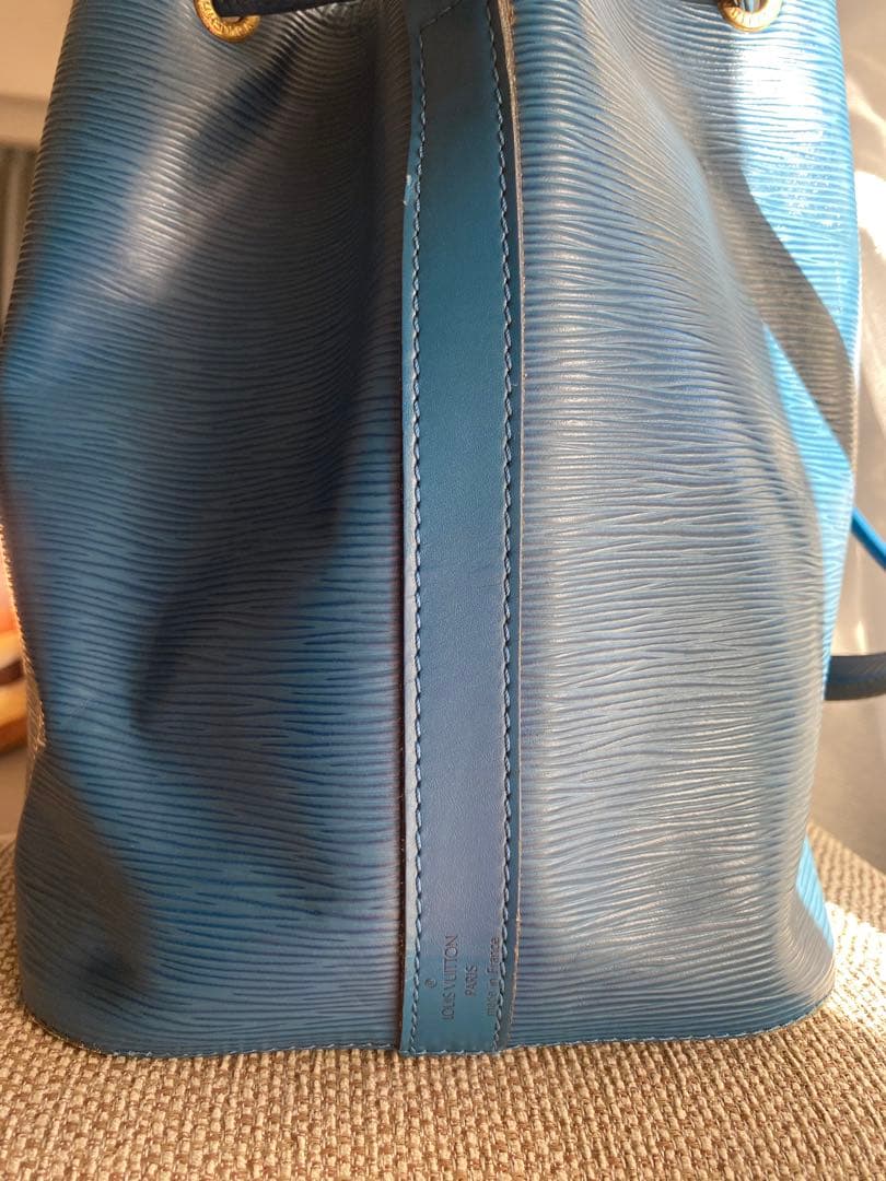 LOUIS VUITTON ルイヴィトン　エピノエ　ビンテージ　ブルー