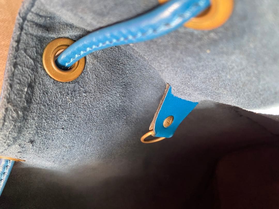 LOUIS VUITTON ルイヴィトン　エピノエ　ビンテージ　ブルー