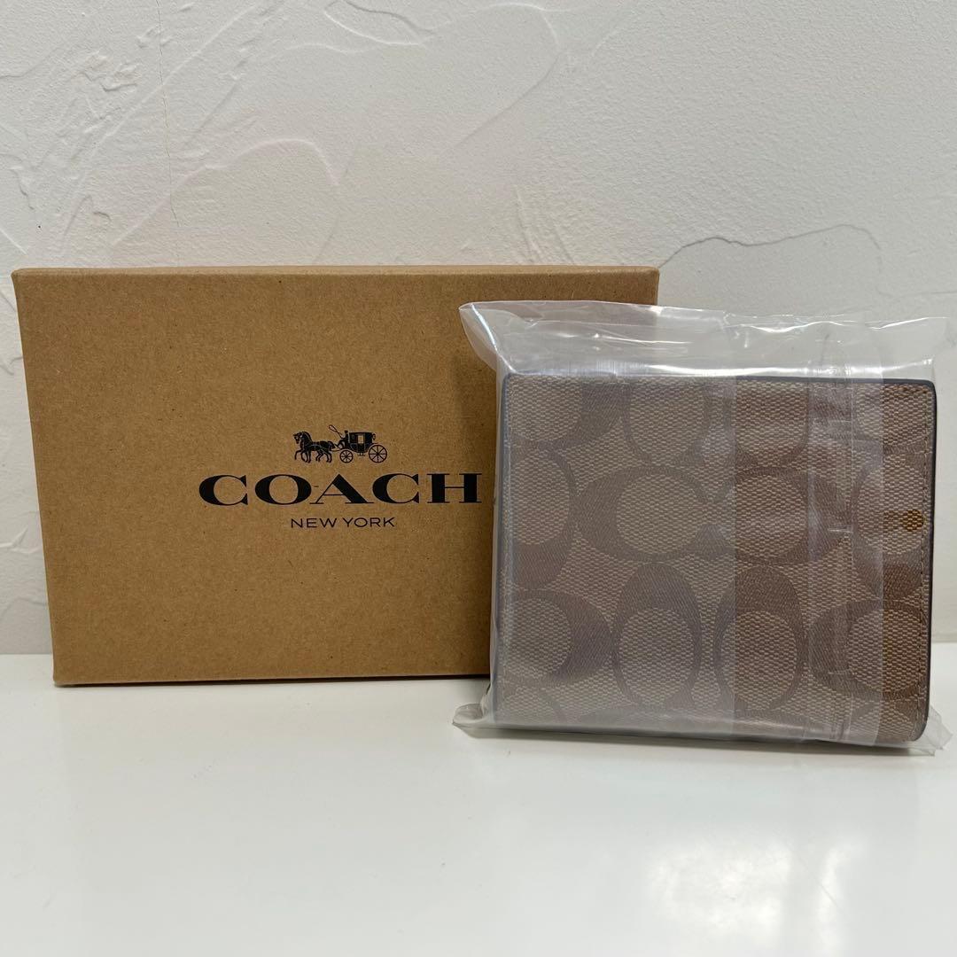 耀くん 新品 COACH 財布 二つ折り財布 カーキ×レッドウッド シグネ