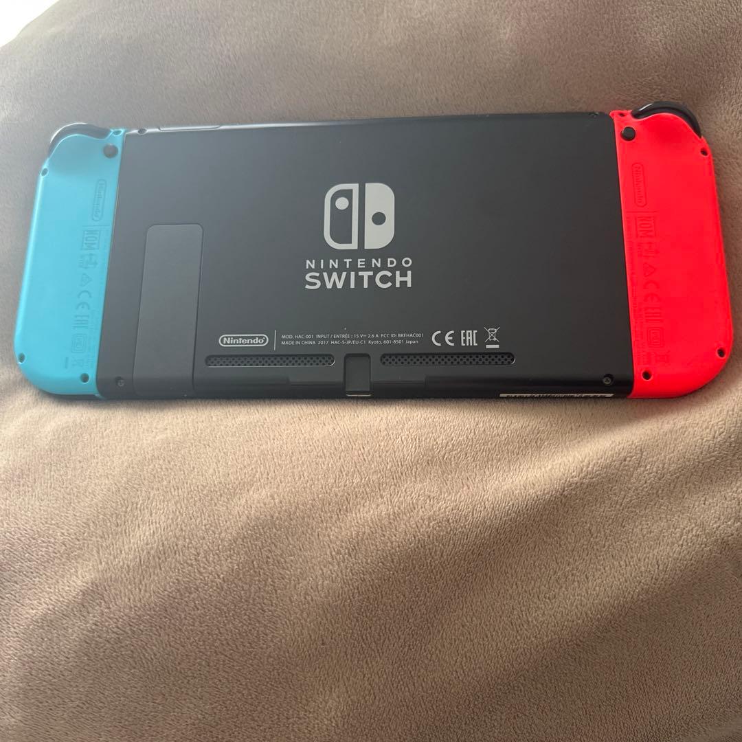 Nintendo Switch 赤/青 本体　マリオオデッセイ　赤いケース付き