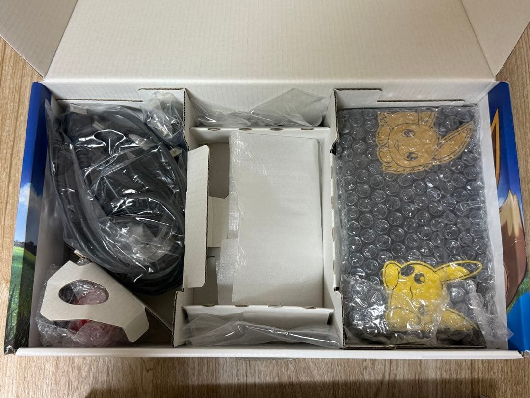 Nintendo Switch イーブイセット(64GB micro SD付)