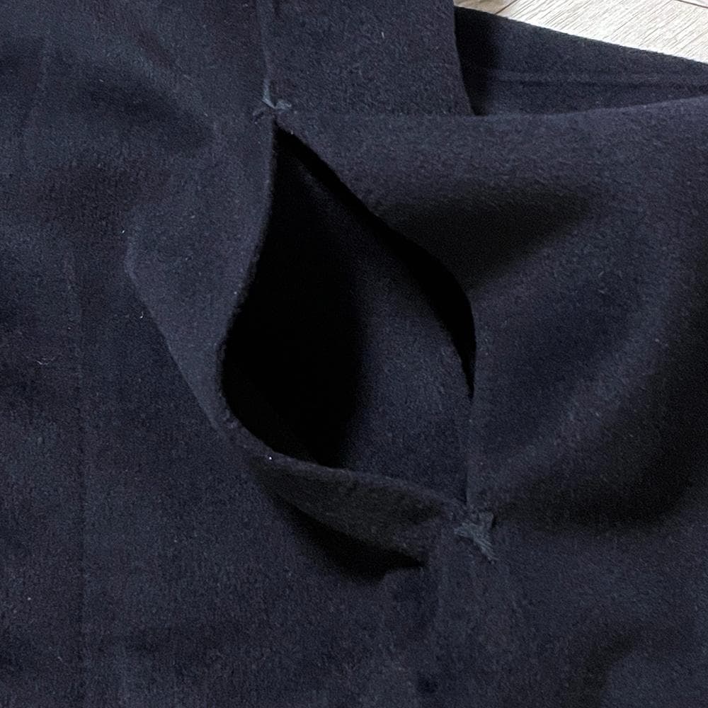 鎌倉シャツ MADISON400刺繍入り ウールケープ/マント/ポンチョ 黒