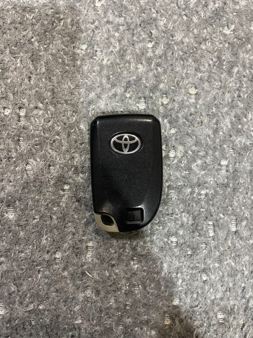 トヨタ純正　200系　ハイエース　レジアスエース　スマートキー　TOYOTA