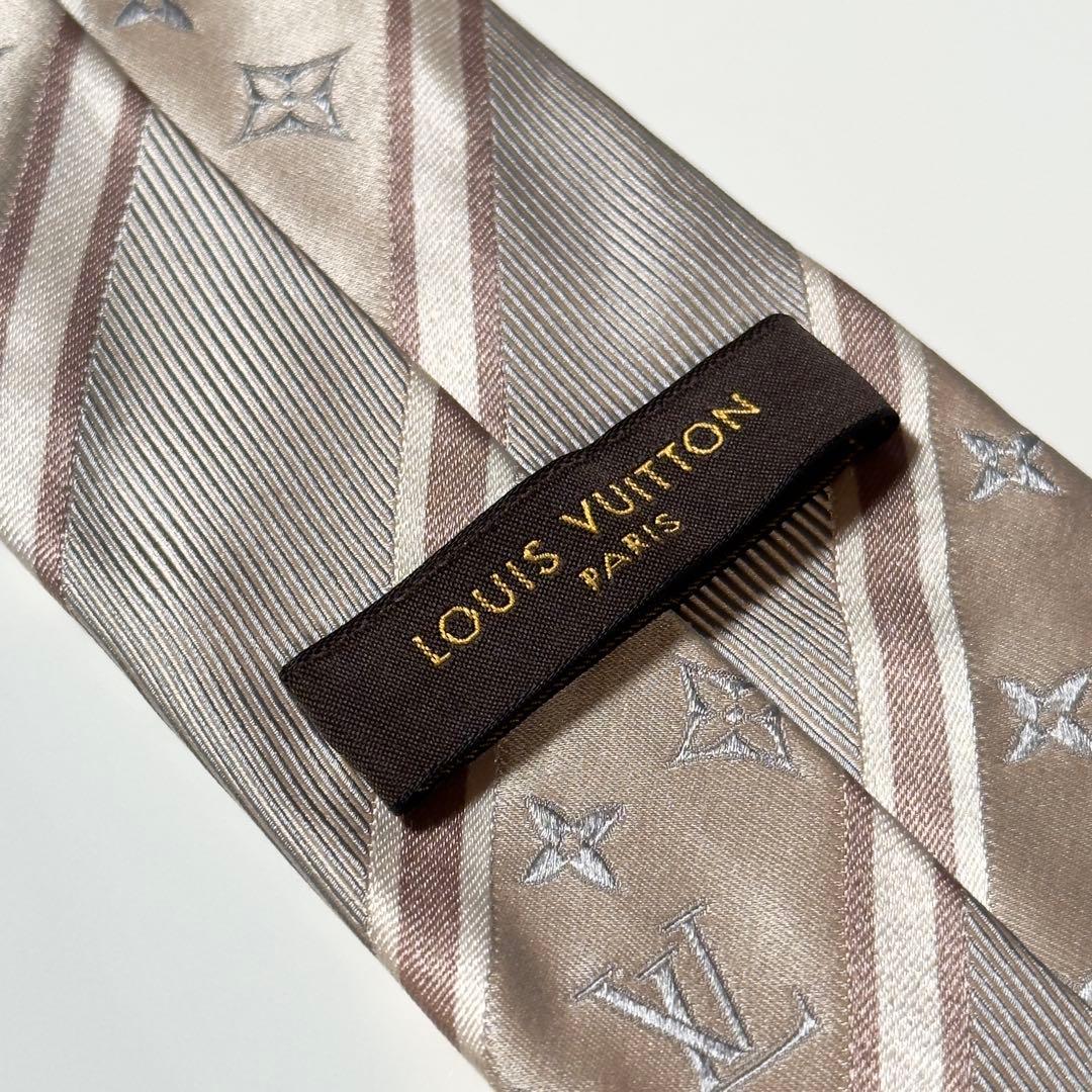 【美品】 ルイヴィトン モノグラム ストライプ柄 ゴールド系 ネクタイ
