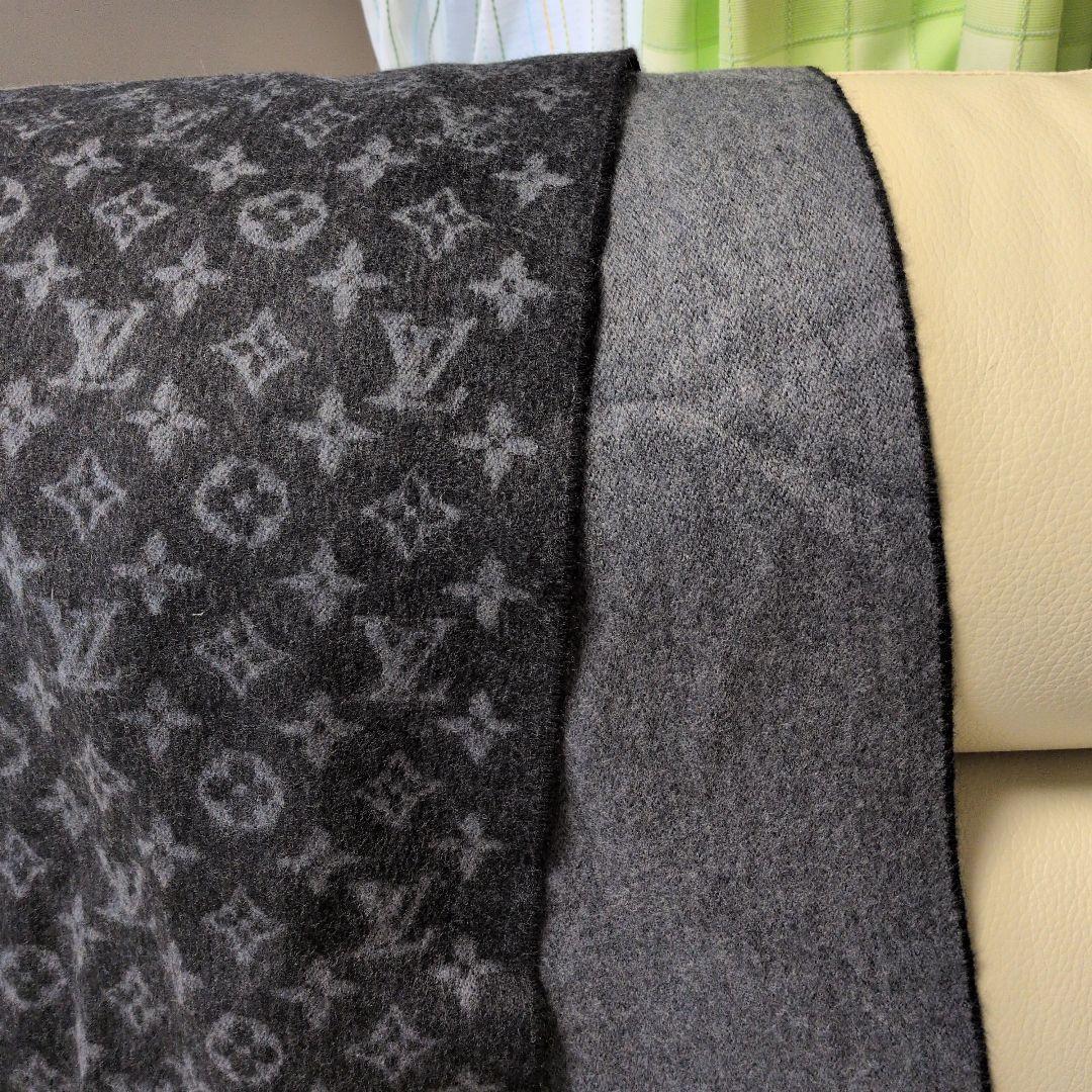 専用！Louis Vuitton グレー ロゴマフラーカシミヤ