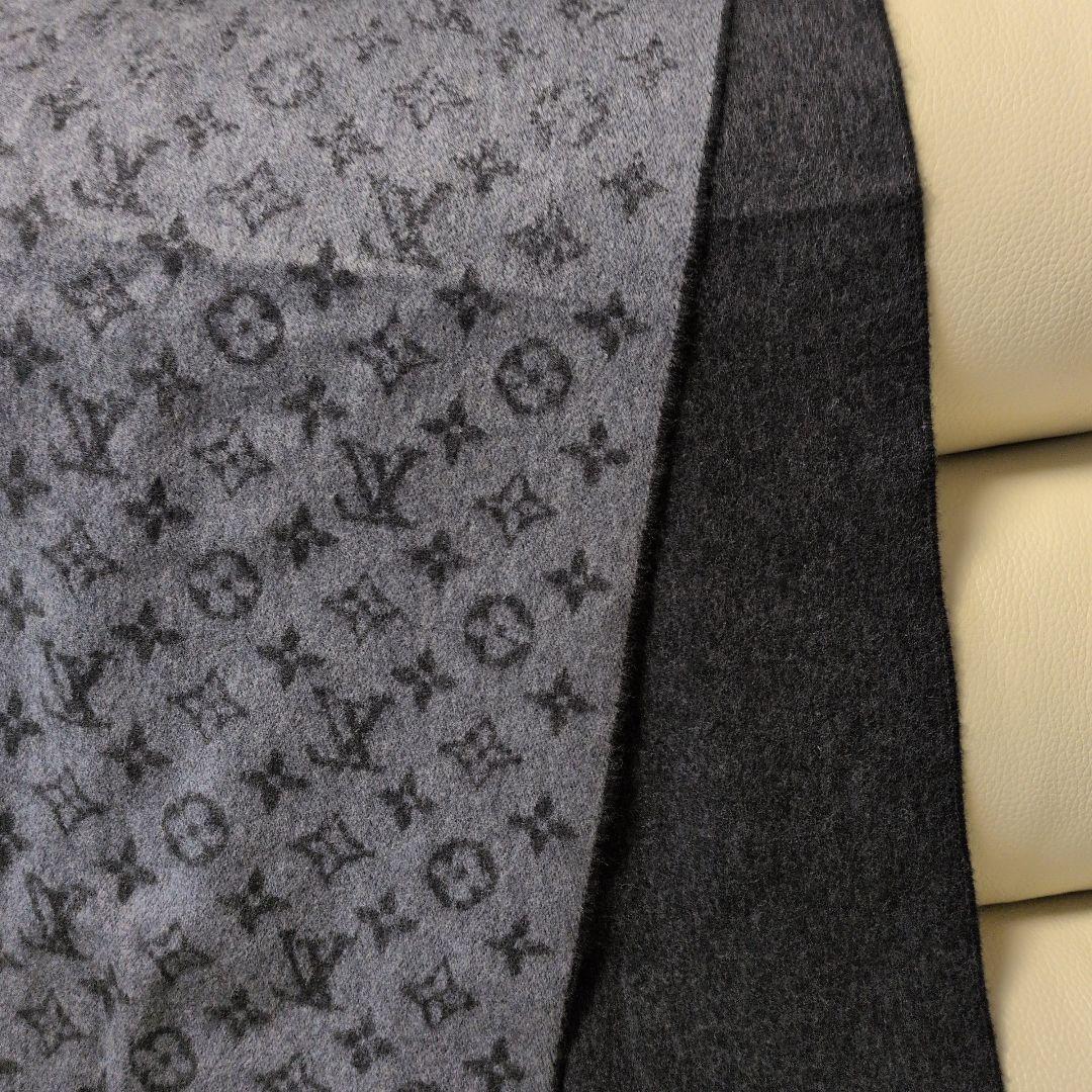 専用！Louis Vuitton グレー ロゴマフラーカシミヤ