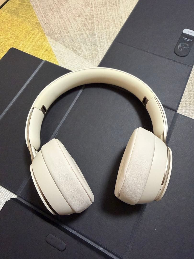 c*t様 Beats Solo Pro ワイヤレスヘッドホン ホワイト 美品