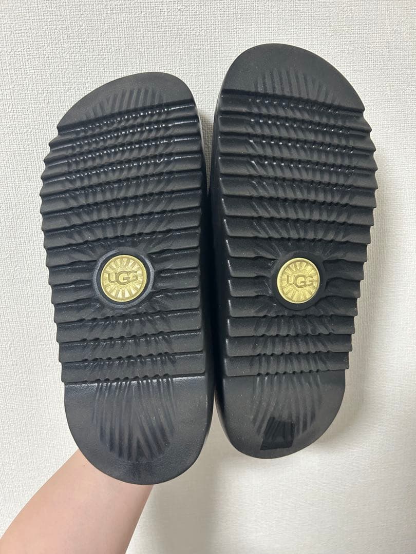 UGG Maxxer Slide 2.0 ブラックサンダル 厚底26cm