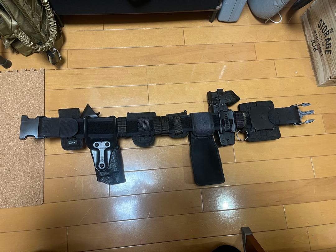 ポリスベルト　デューティベルト　LE装備