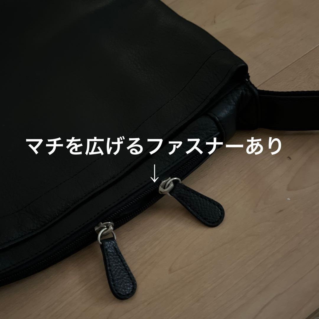 大セール！新品同様。男性用の本革ショルダーバッグ