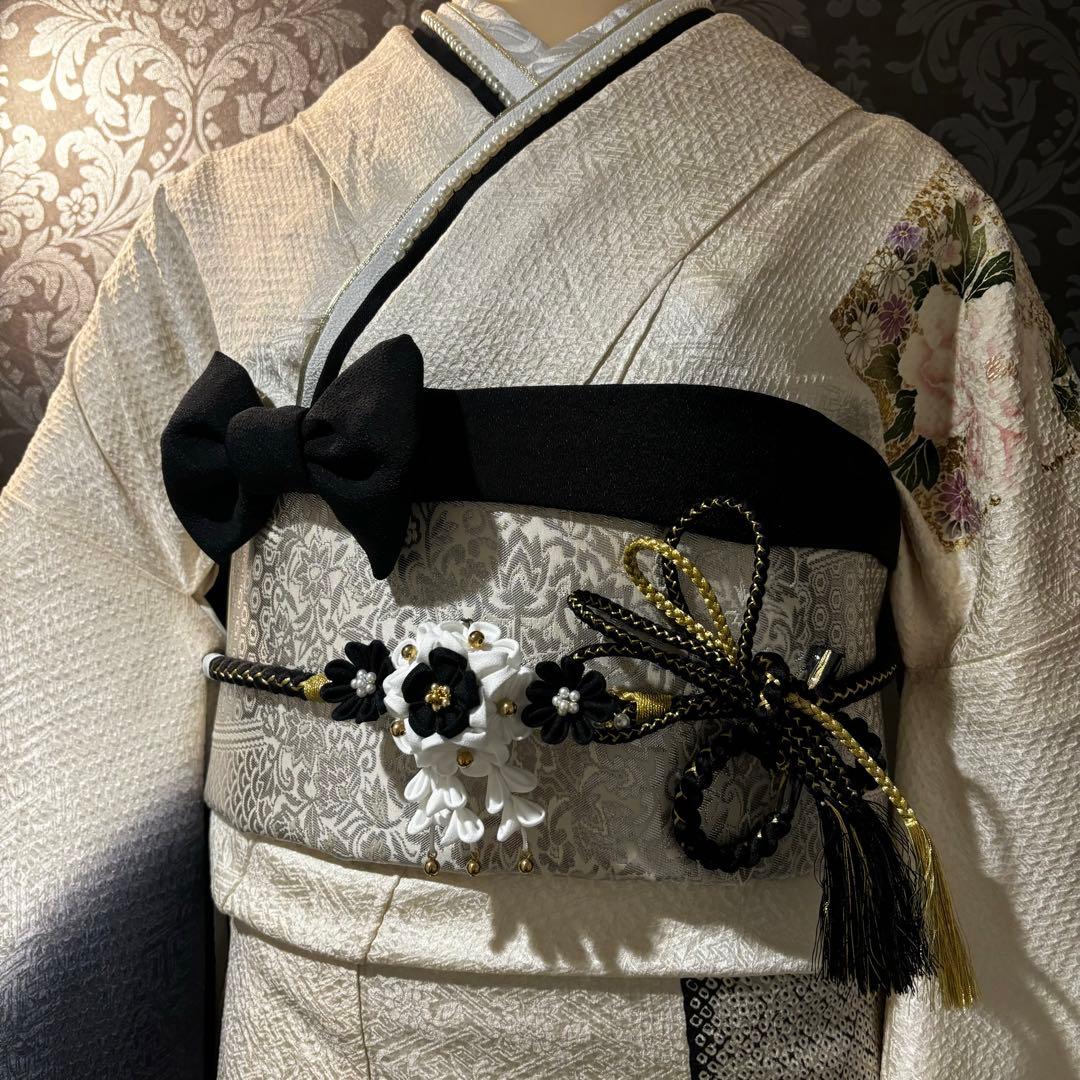 美品　総絞り　花模様　市松模様　金彩　逸品　振袖　フルセット 振り袖