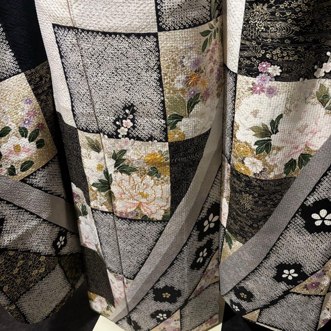 美品　総絞り　花模様　市松模様　金彩　逸品　振袖　フルセット 振り袖