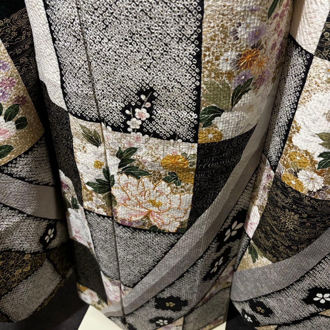 美品　総絞り　花模様　市松模様　金彩　逸品　振袖　フルセット 振り袖
