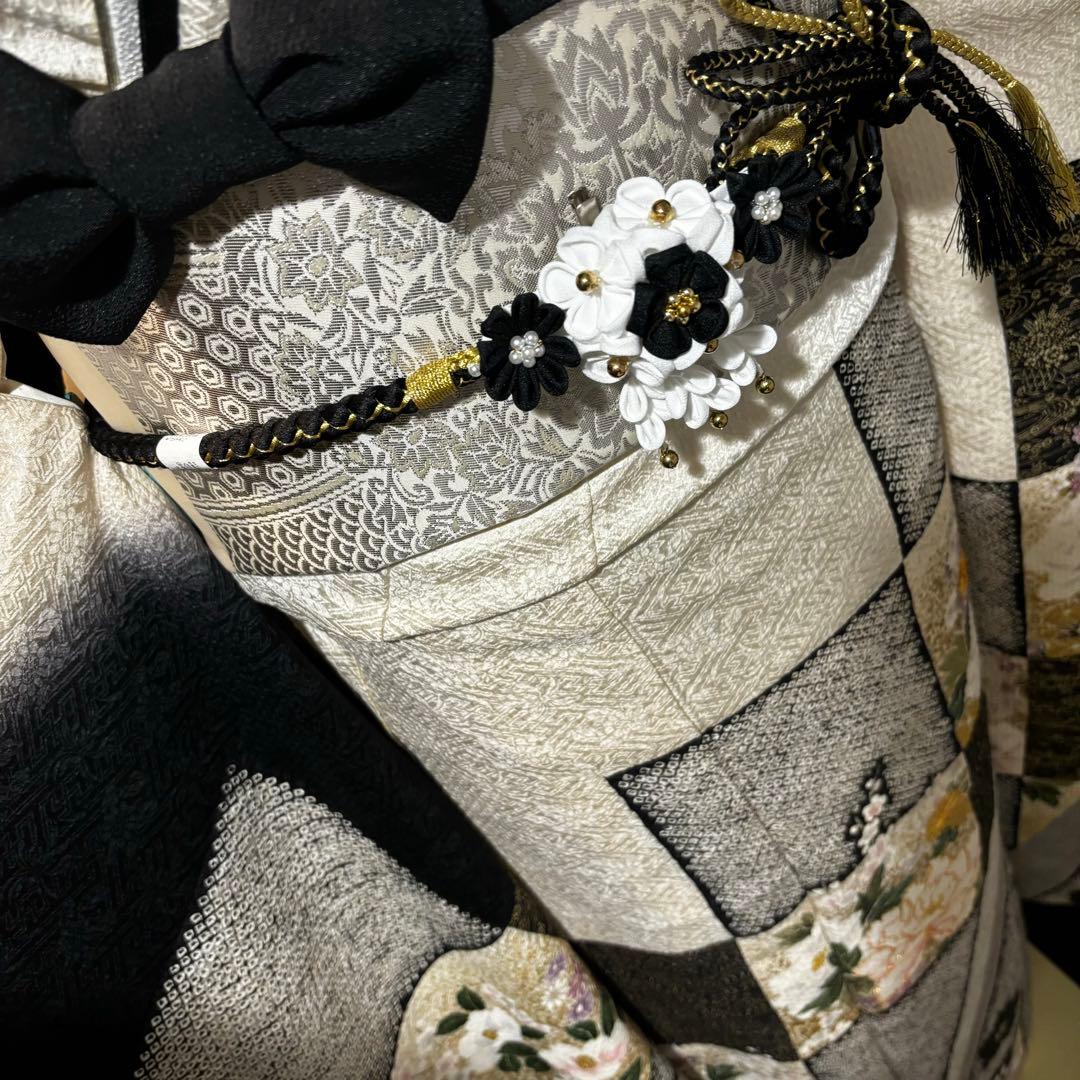 美品　総絞り　花模様　市松模様　金彩　逸品　振袖　フルセット 振り袖