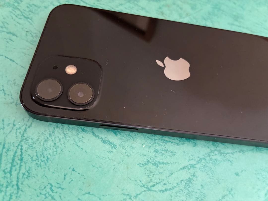 か*ん様 Apple iPhone 12 ブラック 本体