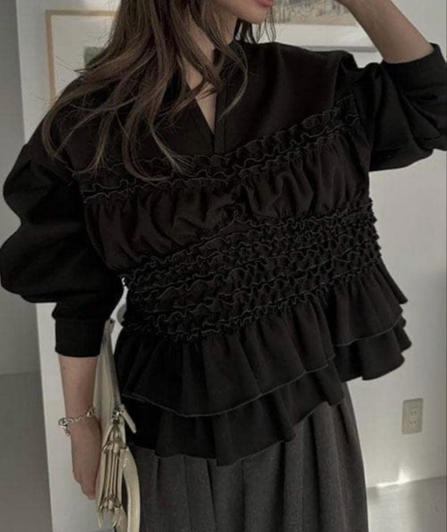 トップス stair gather frill keyneck sweat