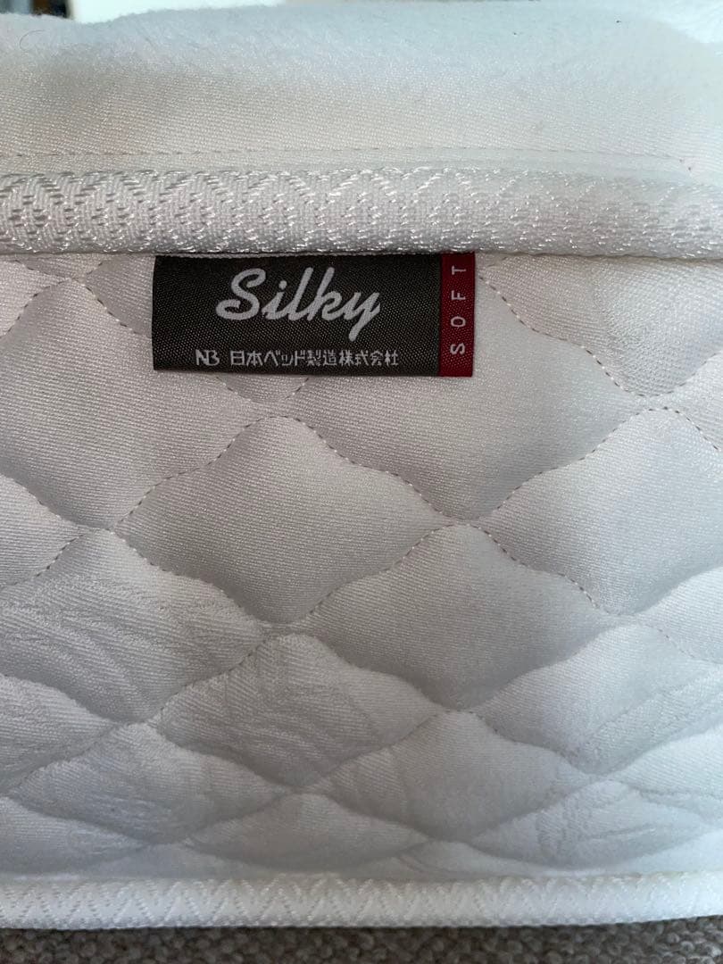 日本ベッド シルキーポケット ソフト ウール入り クイーン マットレス