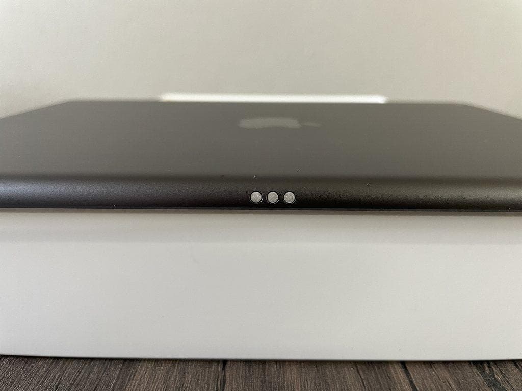 ③【美品】iPad Apple 第9世代　Wi-Fiモデル　64GB