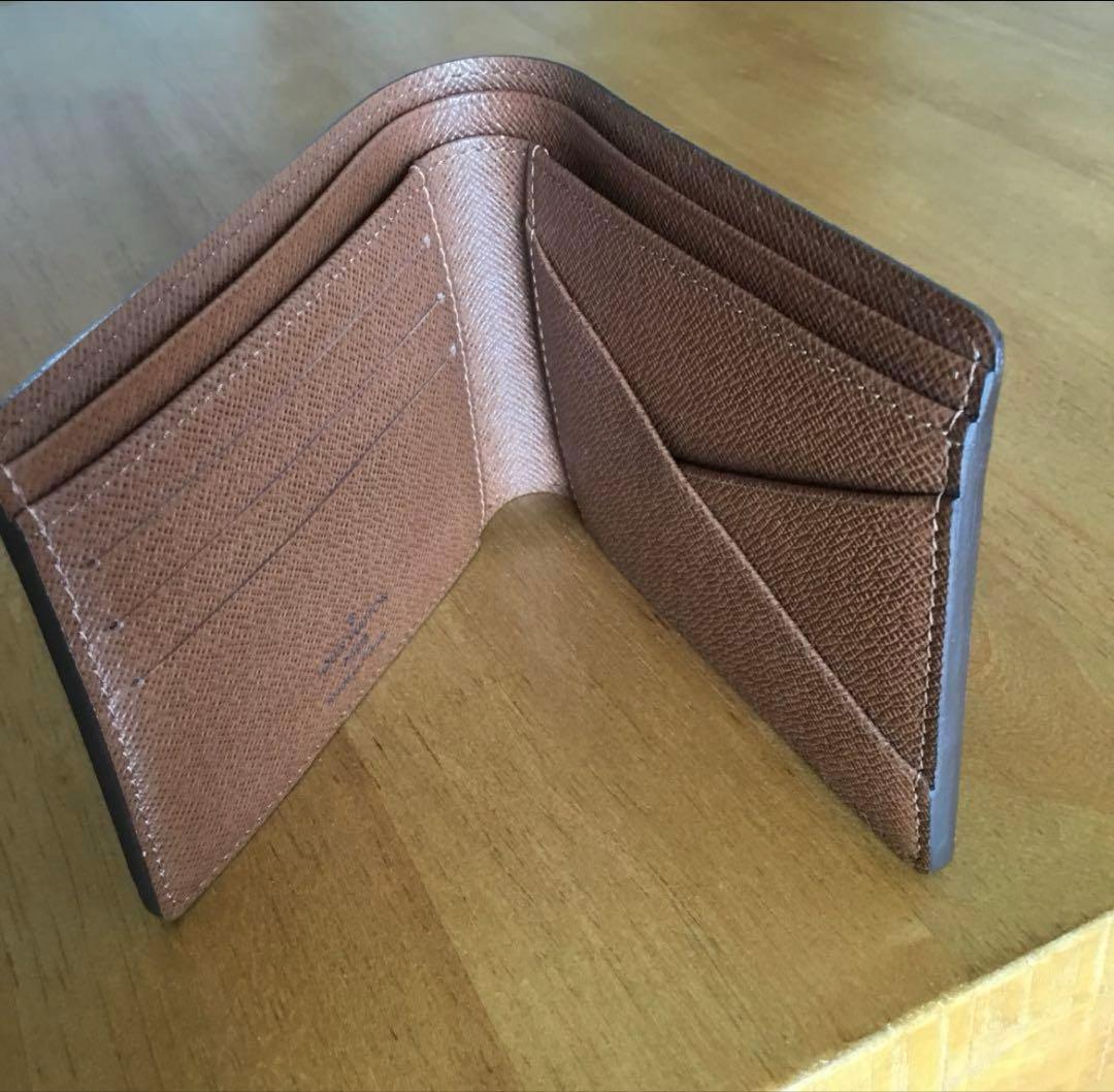 ルイヴィトン　二つ折り財布