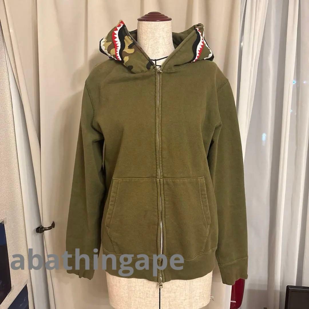 abathingapeシャークパーカーM