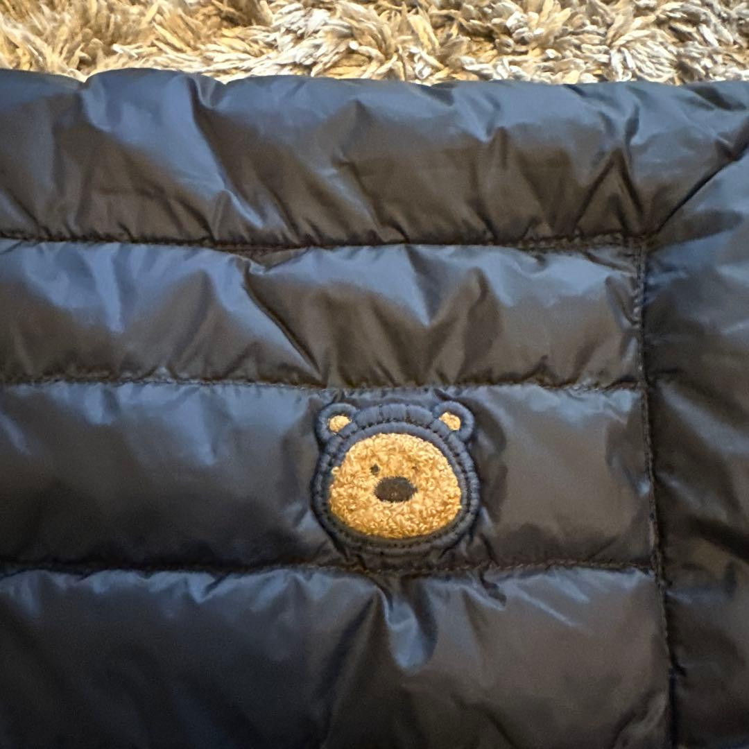 モンクレール ブランケット　ネイビー　23AW ワッペン　ダウン　膝掛け