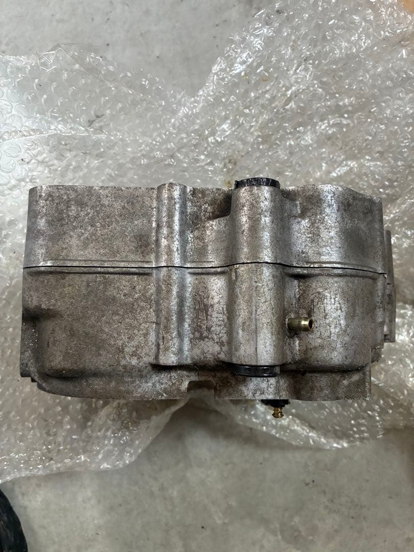 シャリー　クランクケース　防振ゴムあり　jazz流用可能