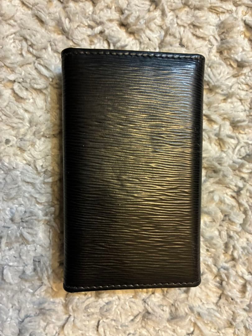 PRADA プラダ レザー 6連キーケース 黒 　箱．カード付