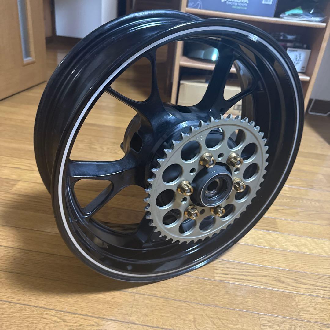 ZRX1200DAEG純正ホイールスプロケット付き