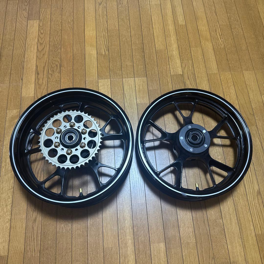 ZRX1200DAEG純正ホイールスプロケット付き