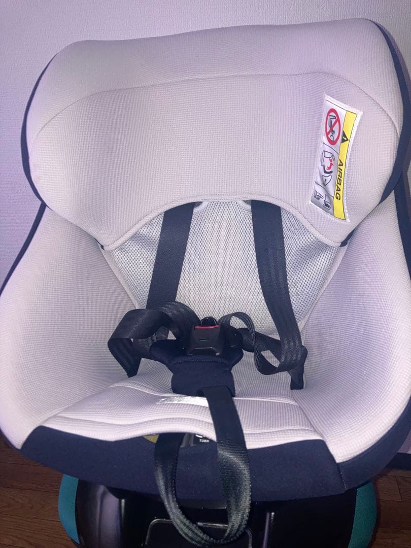 コンビ⭐️クルムーブスマートライト クリーニング済ISOFIX チャイルドシート