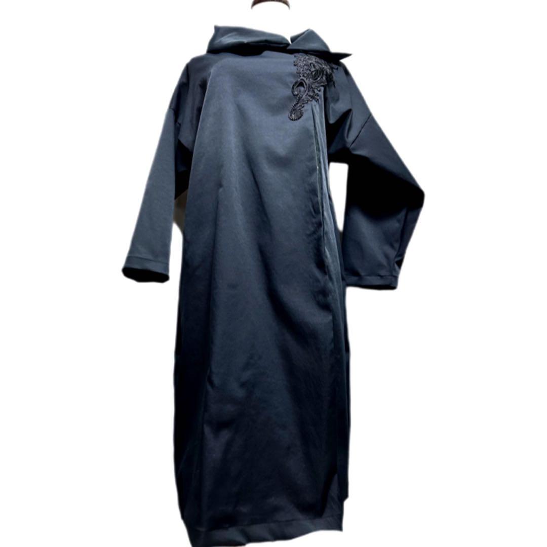 振袖　着物リメイク　ドレス　黒×ラメに薔薇や桜　和柄　ワンピース　ハンドメイド