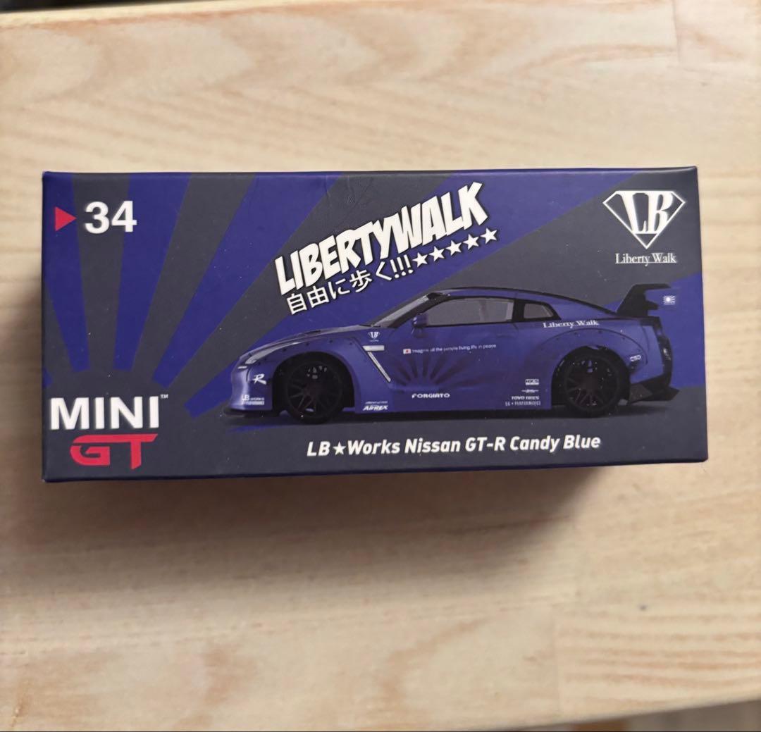 ミニカー MINIGTLIBERTYWALK Nissan GT-R Candy Blue