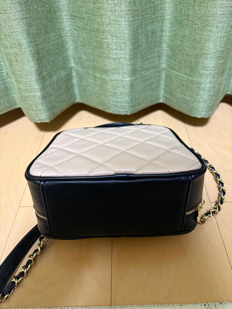 マリークヮント キルティング スクエアショルダーバッグ&キーホルダーセット