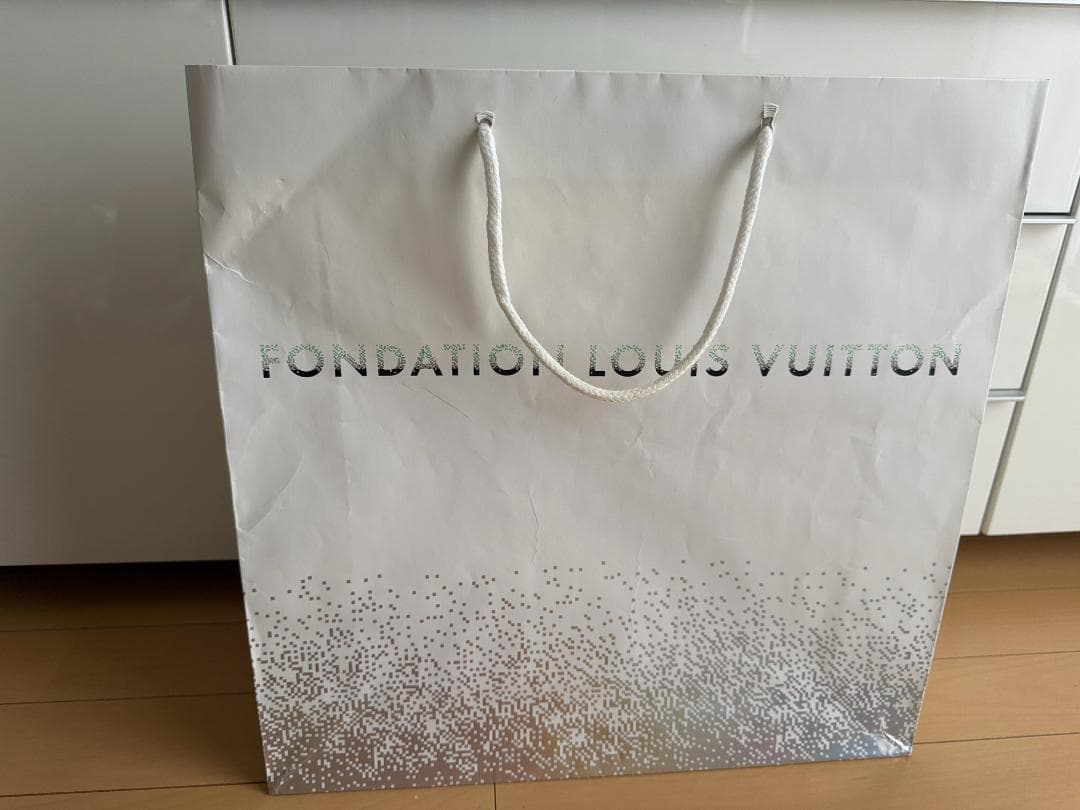 未使用 Fondation Louis Vuitton トートバッグ　紙袋付