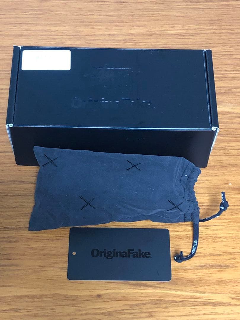 Original Fake STUSSY サングラス KAWS GLASSES
