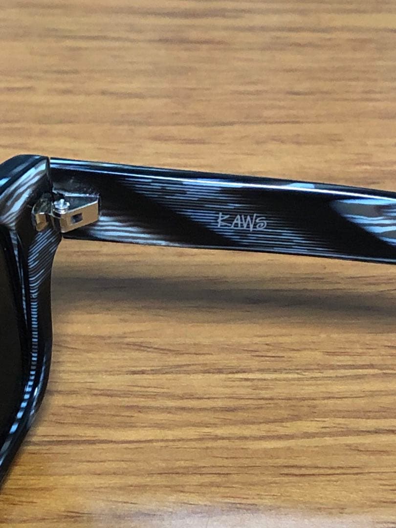 Original Fake STUSSY サングラス KAWS GLASSES