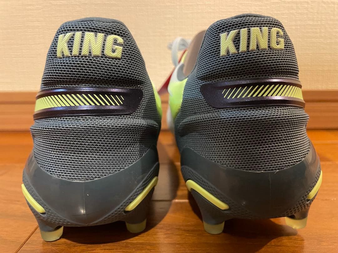 【新品】Puma KING ULTIMATE FG/AG 8.5 27.5㎝