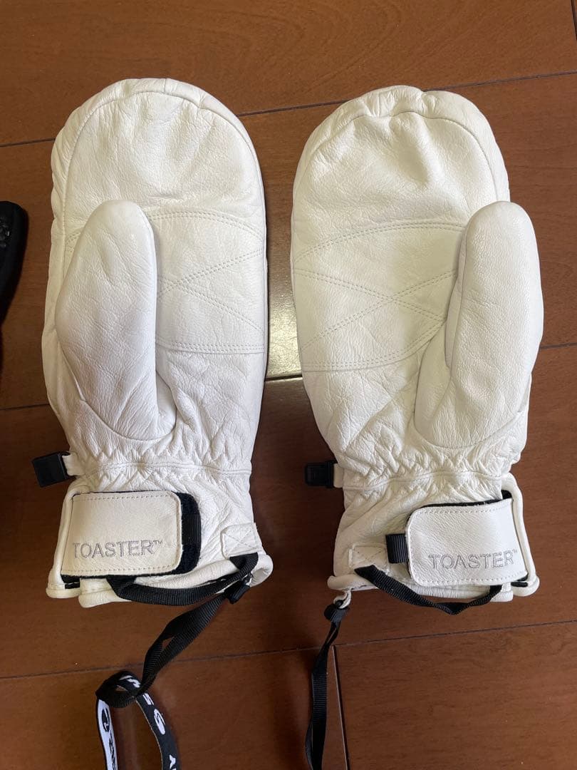 SWANY ホワイトミトンとブラックインナー手袋セット　　サイズM