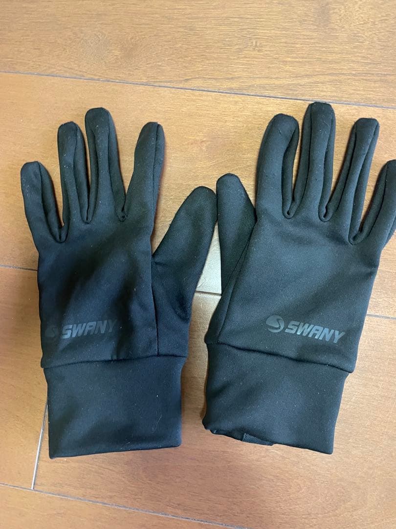 SWANY ホワイトミトンとブラックインナー手袋セット　　サイズM