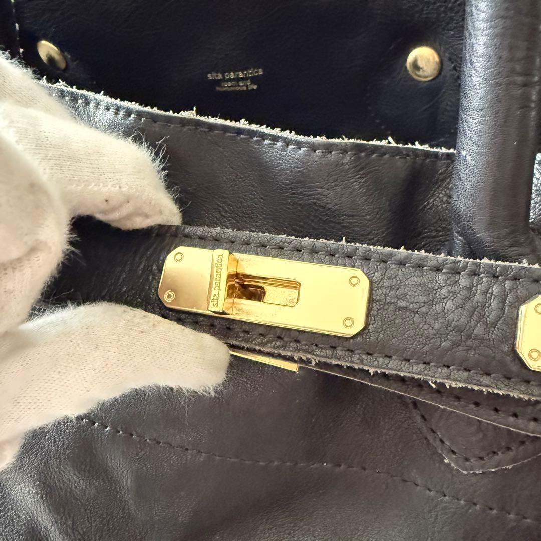 シータパランティカ　ハンドバッグ　金具　シボ革　本革　黒　大容量