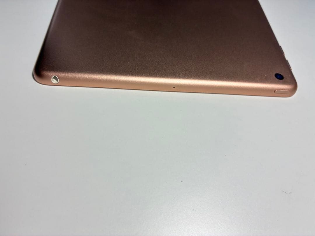 iPad第6世代 32GB 本体