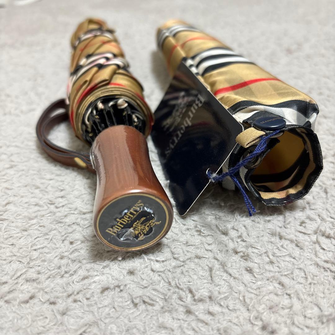 【新品タグ付】　バーバリーズ 定番　ノバチェックベージュ折り畳み傘　55cm